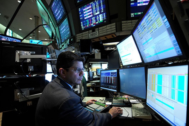 Avrupa borsaları İspanya hariç düşüşle açıldı