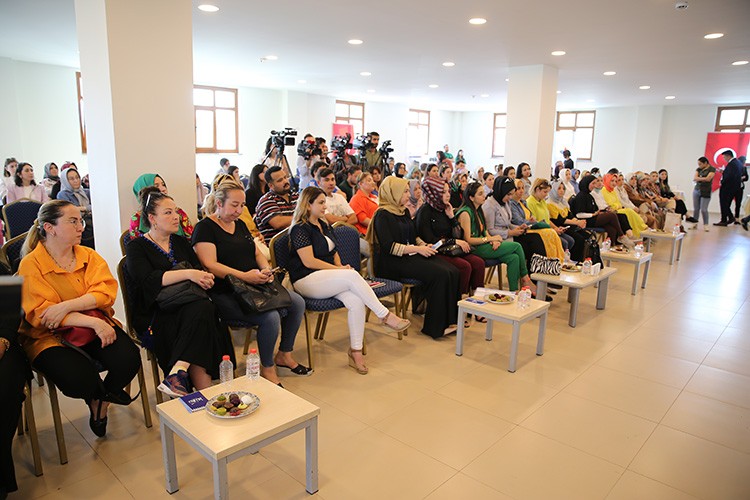 Depremzede kadın işverenlere hibe desteği