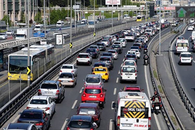 İstanbul'da kademeli mesai dönemi