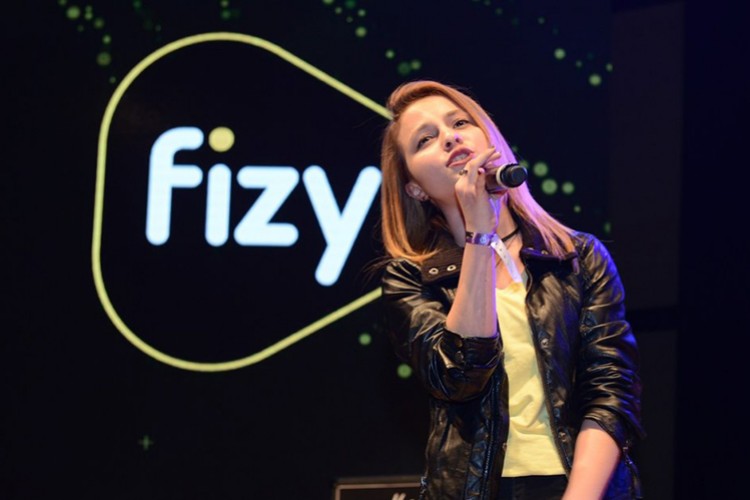 Tatilciler için müzik listeleri hazırladı