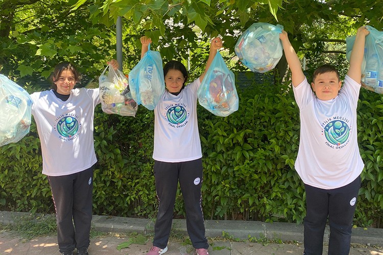 Final Okulları İyilik Meclisleri tek kullanımlık plastikle mücadele için kolları sıvadı