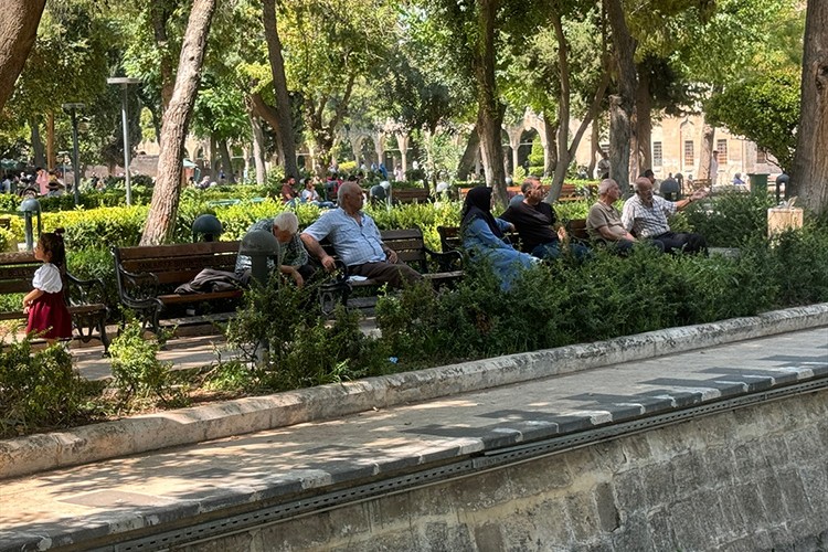 Şanlıurfa'da sıcak hava etkili oluyor