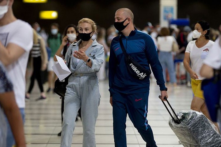 Şubat'ta turist sayısı yüzde 186 arttı