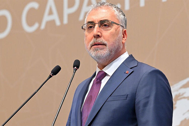 "Her bir doğum için sigortalılarımızı emzirme ödeneğiyle destekliyoruz"