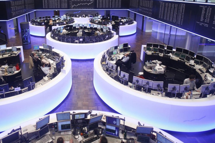 Avrupa'da gene karışık seyir