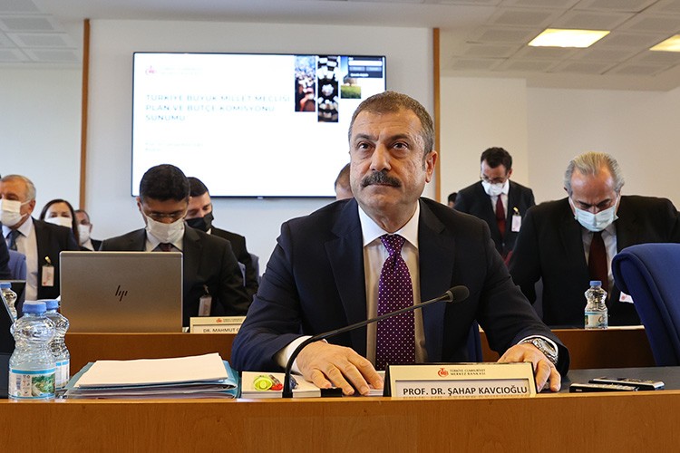 "Cari açık düzeliyor"