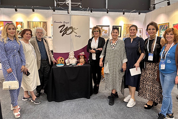 Sanatta engel tanımayanlar ArtContact fuarında buluştu