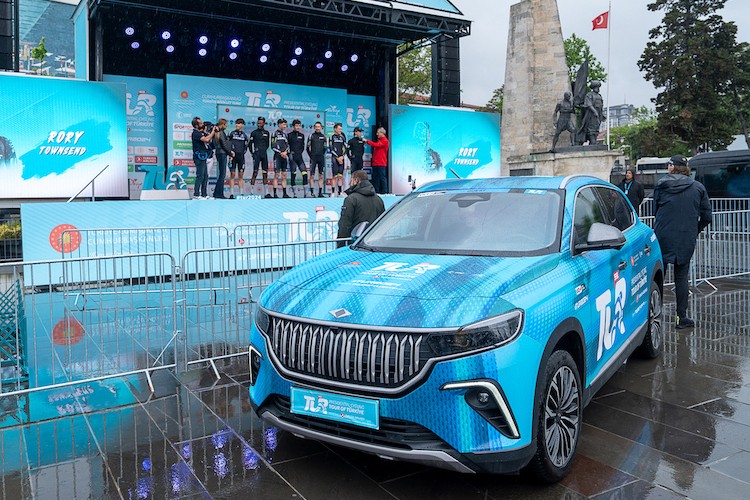 Geleceğin Aracı Togg, TUR'u 60. Yılına Taşıdı