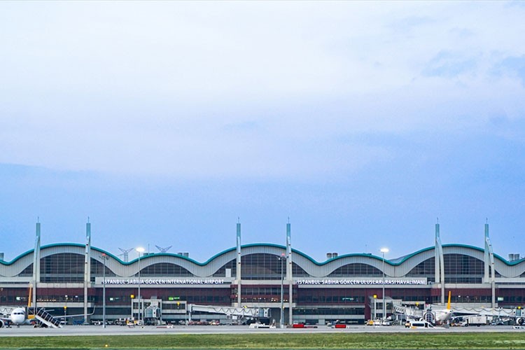 2025'te 42 milyondan fazla yolcu ağırlamayı hedefliyor