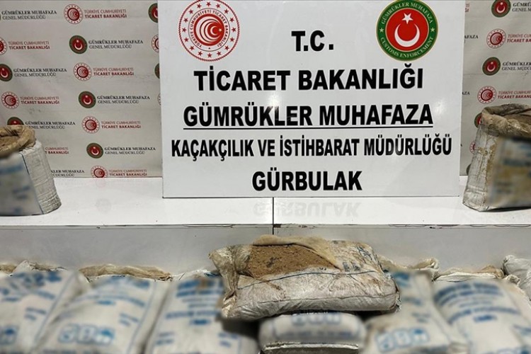 Gürbulak Gümrük Kapısı'nda 240 kilogram uyuşturucu ele geçirildi