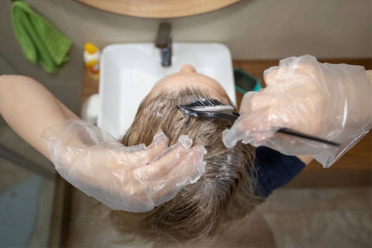 Saç boyasındaki PPD maddesi yasaklanıyor