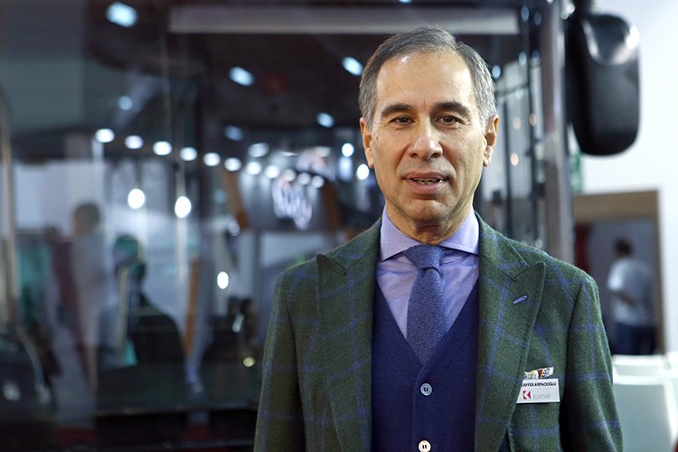 Toplu ulaşıma göz kırpıyor