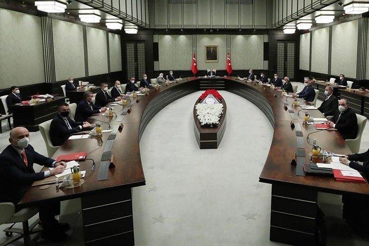 Kabine toplanıyor: Gündem asgari ücret