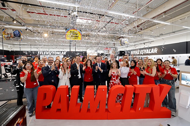 MediaMarkt yeni mağazasını Mersin'de açtı