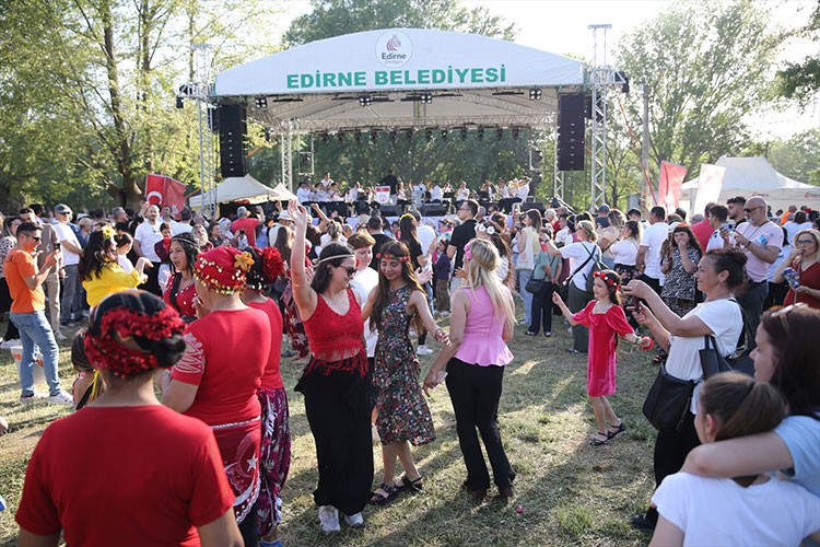 Edirne'de Kakava ve Hıdırellez Şenlikleri devam ediyor