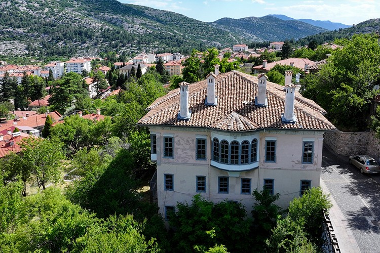 Akseki'nin asırlık konakları ziyaretçilerini tarihi yolculuğa çıkarıyor