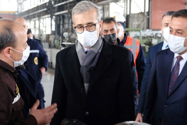 Savunma Sanayii Başkanı Demir, MKE fabrikalarını ziyaret etti