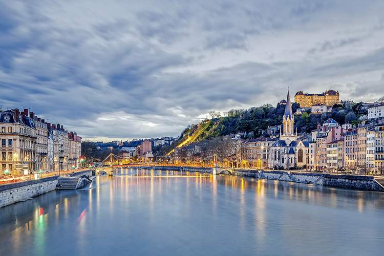 lyon-3